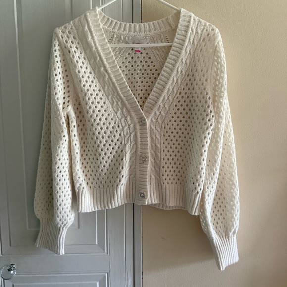 Juniors 2 pack Sweaters Cream and Green No Boundaries size 7-9 - Picture 2 of 12